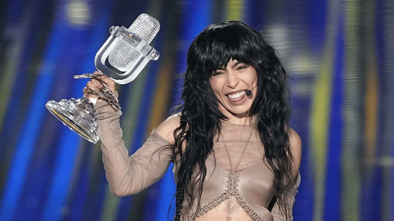 Loreen refused to award the trophy to Israel if they won.