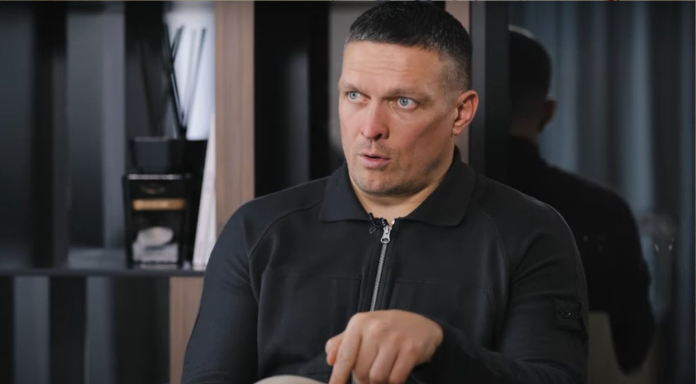 Александр Усик