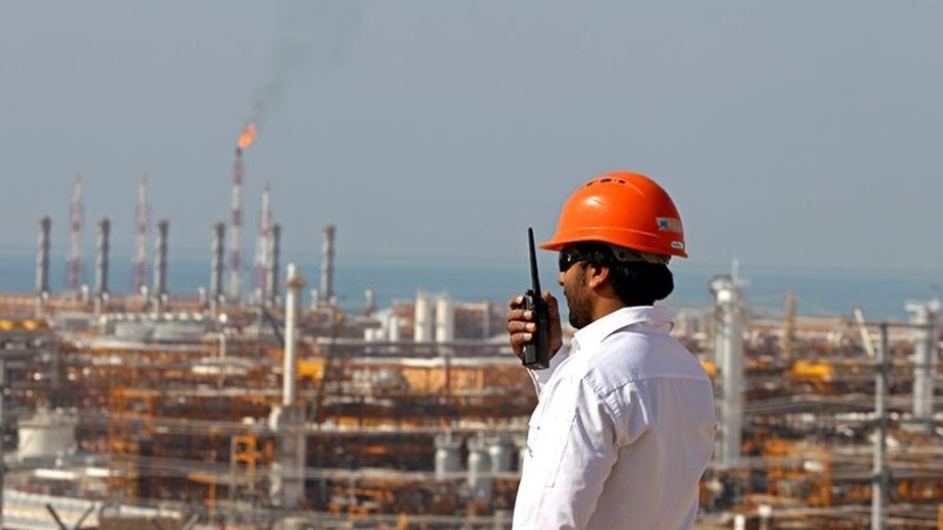 РФ не може отримати $39 млрд за продану Індії нафту, — Reuters