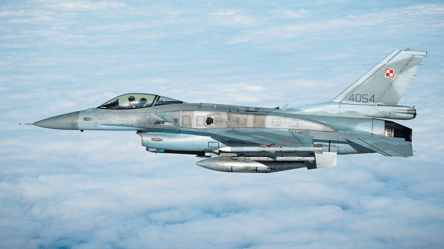 Ракетна атака по Україні — Польща піднімала в небо винищувачі F-16 - 285x160
