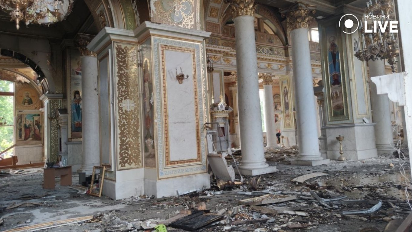Фоторепортаж до третьої річниці обстрілу Одеси