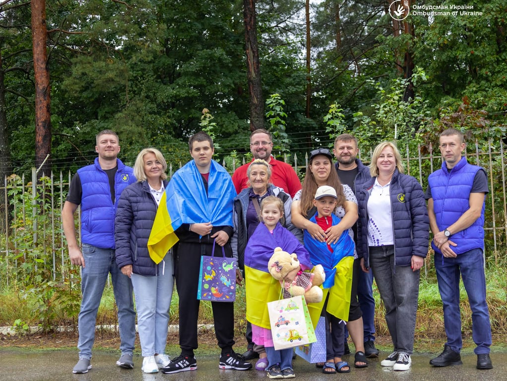 Ще трьох дітей повернули з ТОТ