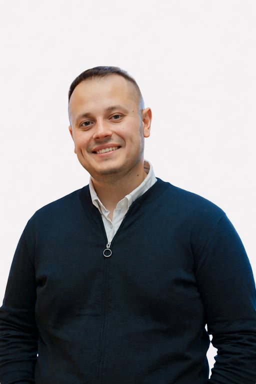 Антон Докторов