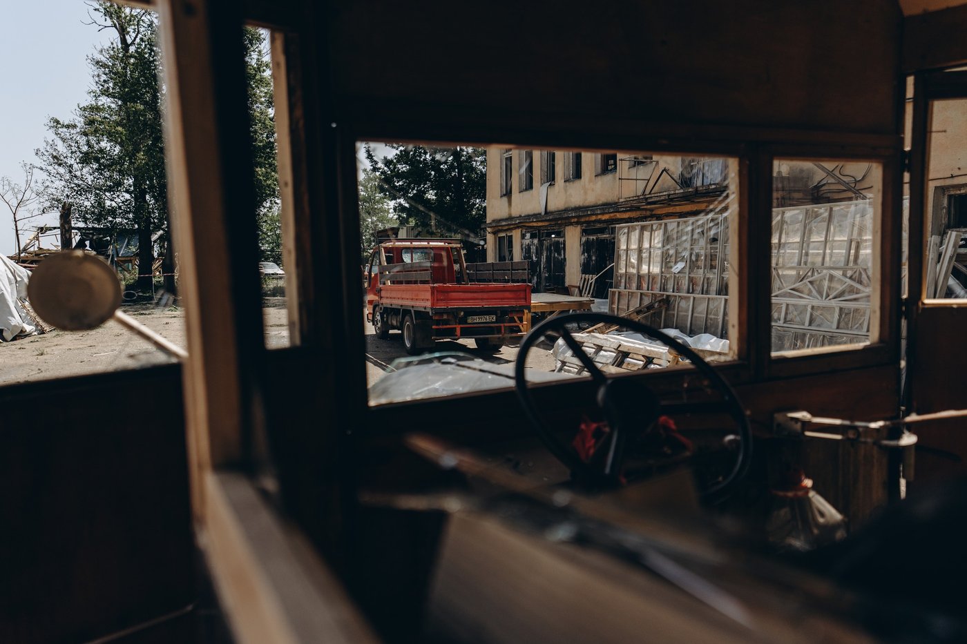 Російські дрони вдарили по кіностудії в Одесі - фото