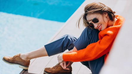 How to wear 1990s-inspired loafers this fall — stylist tips - 285x160