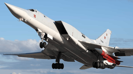 Уничтоженные в Украине бомбардировщики Ту-22 могли бы до сих пор летать, — военный - 285x160