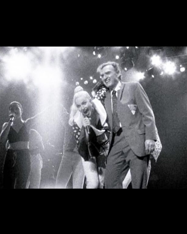 Мадонна показалася на рідкісному фото з батьком-довгожителем - фото 3