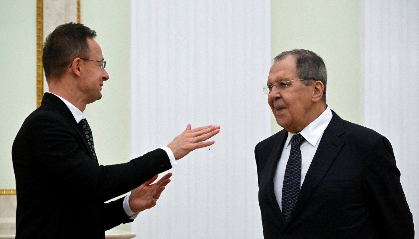 Петер Сийярто