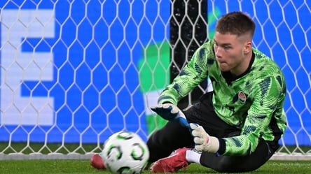 Воротар Шахтаря назвав поведінку фанатів Легії ганьбою - 285x160