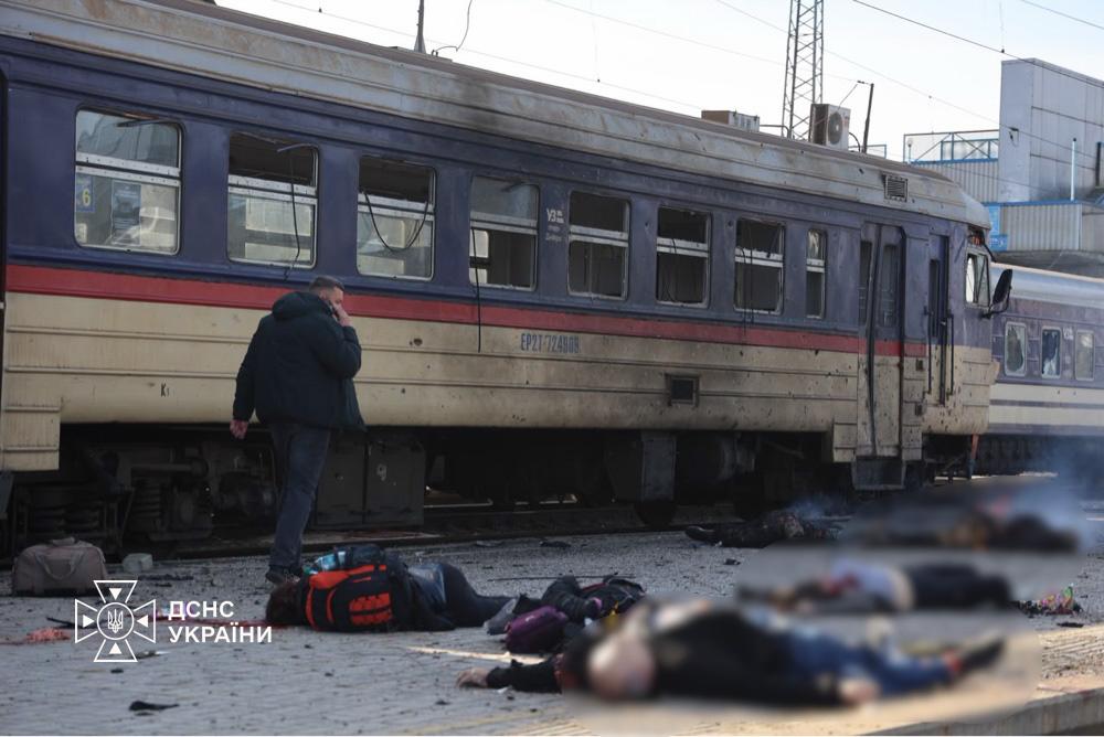 Наслідки російського обстрілу Дніпра 29 жовтня