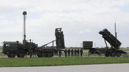 Поляки висловили несподівану позицію щодо збиття російських ракет над територією України - 285x160