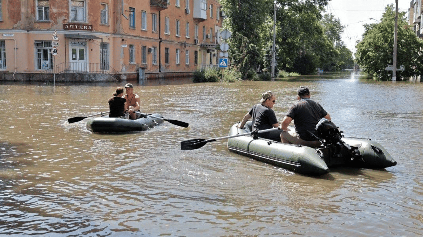 Уровень воды в Херсонской области начал падать, но ситуацию могут осложнить дожди