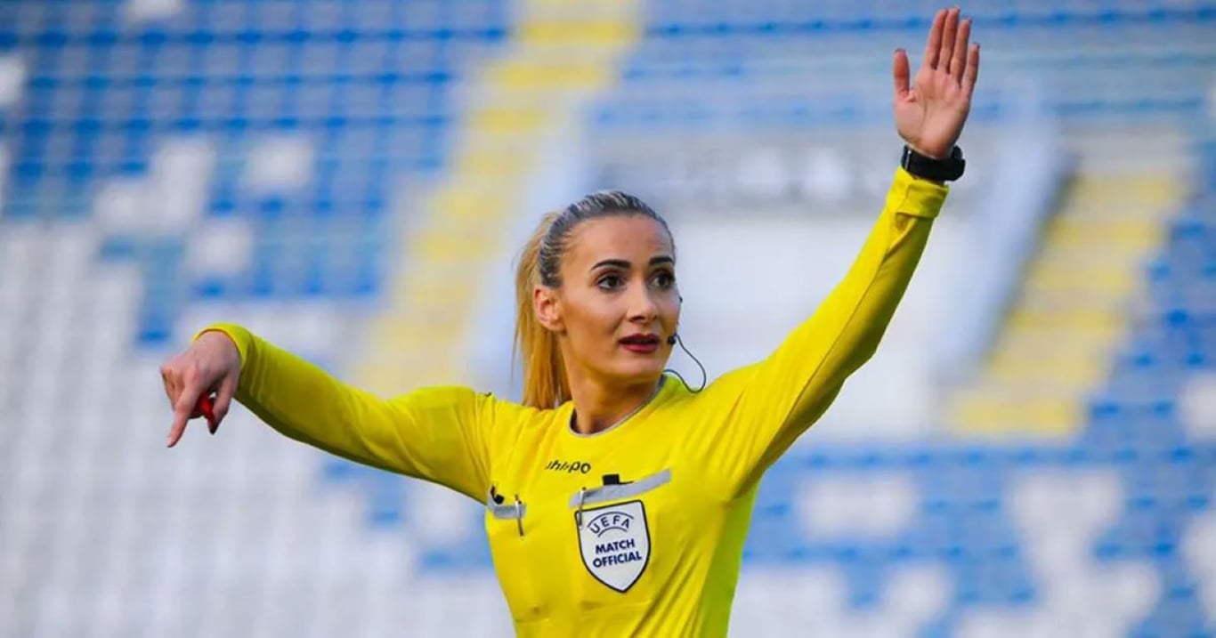 Найпривабливіша футбольна суддя