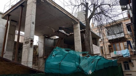 Захотел застроить двор — в Одессе остановили правонарушения - 285x160