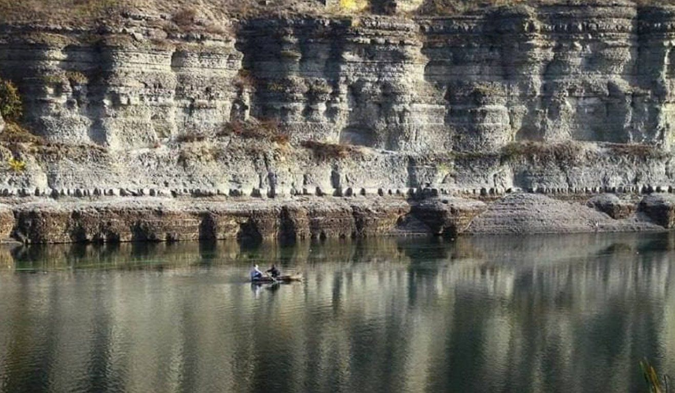 Неймовірні локації України, які варто відвідати цією весною - фото 1