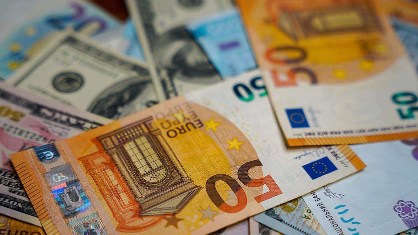 Жилье за границей: в каких странах скупают недвижимость украинские чиновники