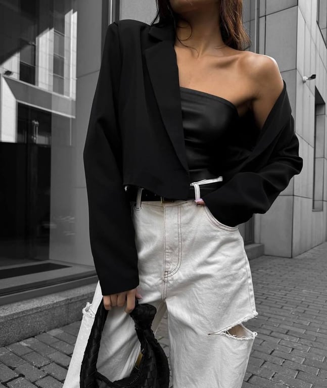 Жакети з плечиками з 80-х набирають популярності