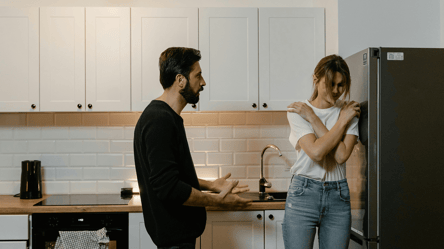 Когда любовь становится ловушкой — как сразу распознать абьюз - 285x160