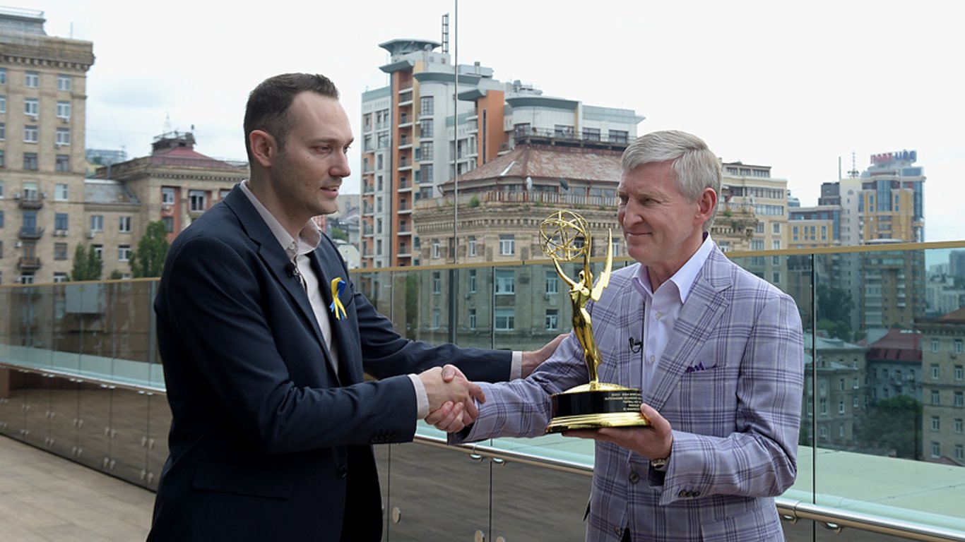 Президент ФК "Шахтер" Ринат Ахметов получил награду Emmy Awards за документальный фильм