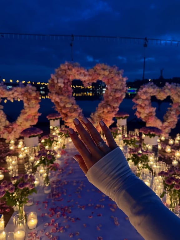 Александр Яцик сделал предложение своей девушке