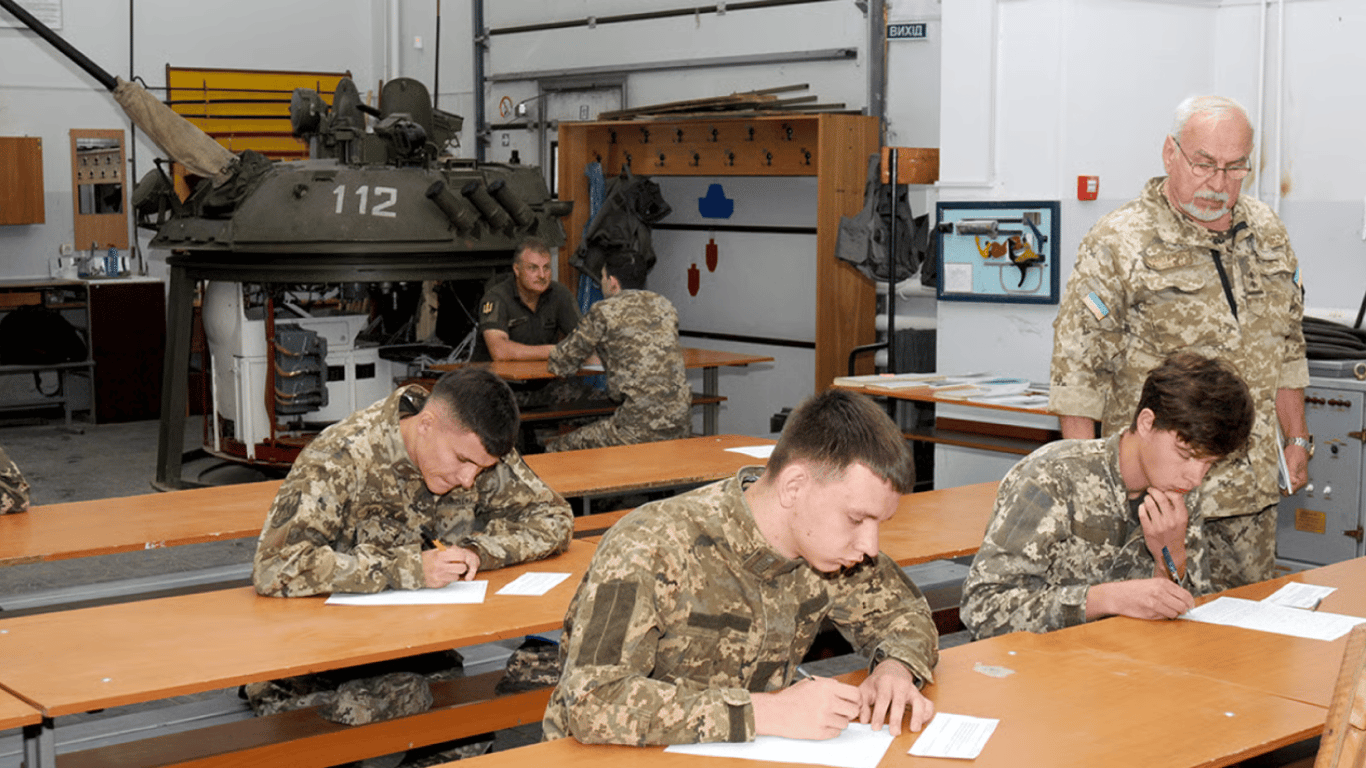 Из армии на военную кафедру и наоборот: права военнослужащего