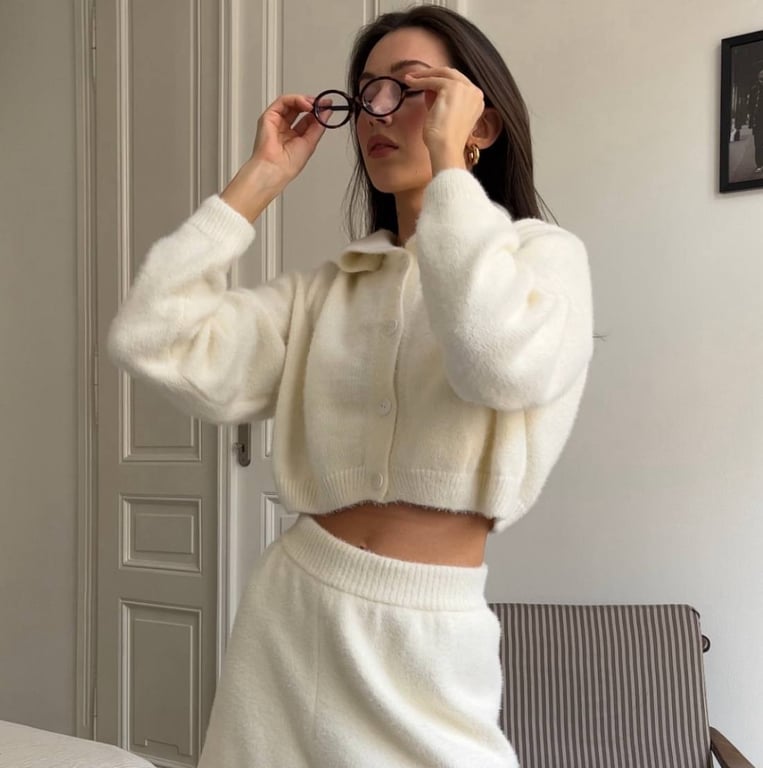 Кардиган роками залишається в тренді