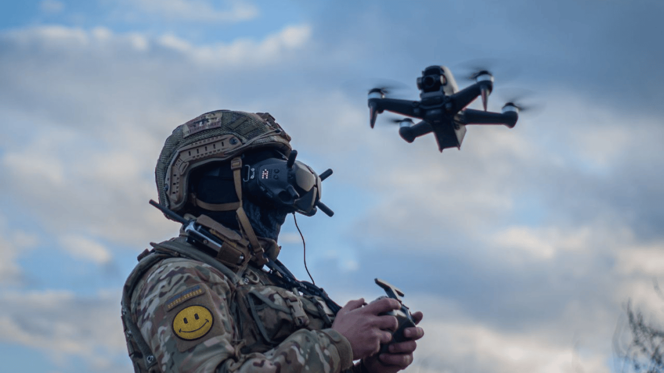 Робота в "Азов" — що треба, щоб стати пілотом FPV-дрона