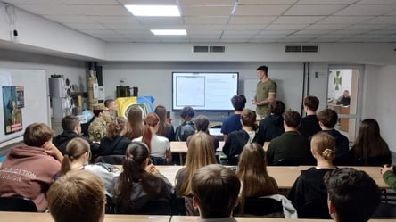 Військові рекрутери працюють у школах: чого навчають дітей - 285x160