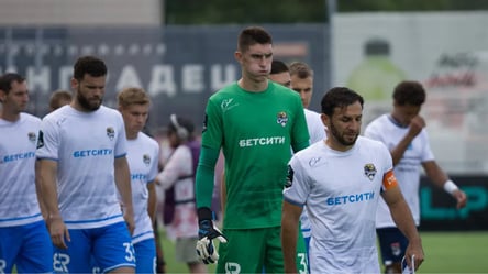 В Росії перенесли футбольний матч через повітряну тривогу - 285x160