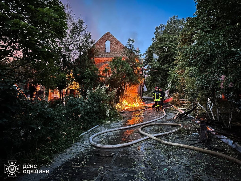 Нічна атака на Одещину — з'явилися фото наслідків - фото 4