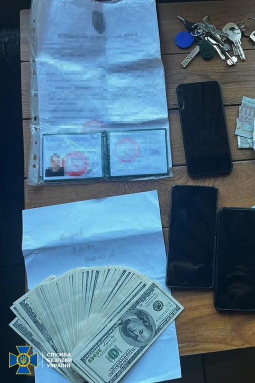 Вилучені речові докази. Фото: СБУ