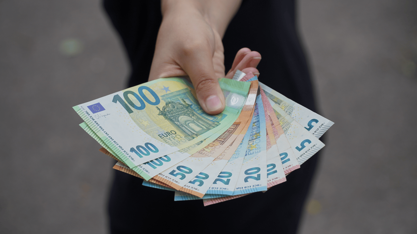 Гранти на бізнес в Україні — хто може отримати 10 тис. євро