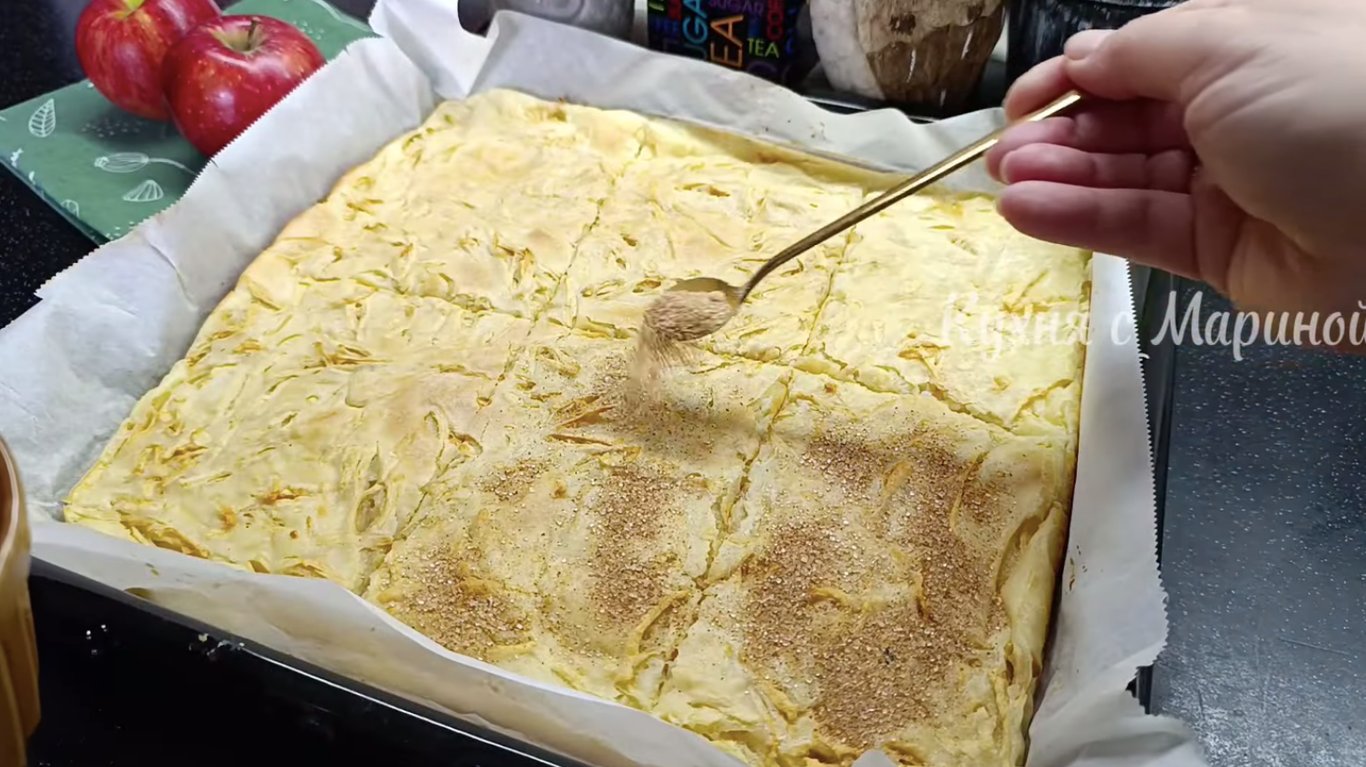 рецепт яблучних млинців на сніданок