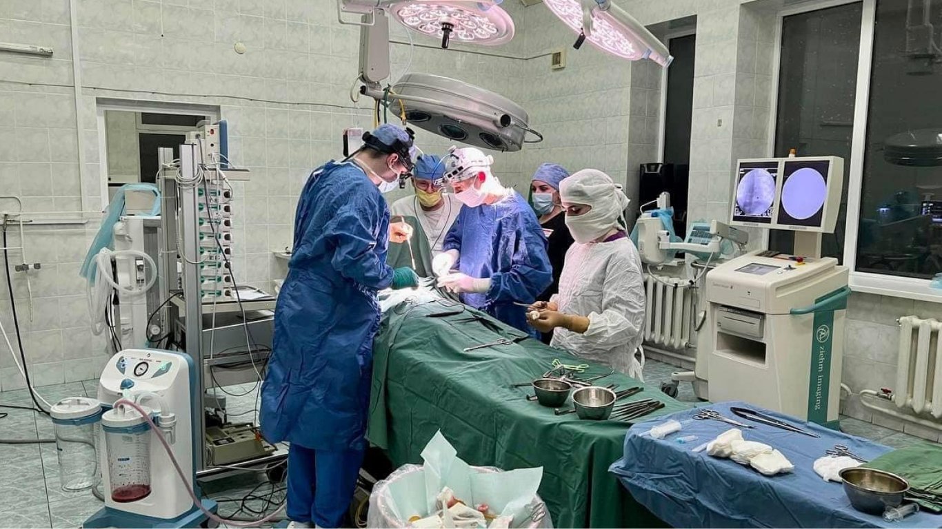 Одесские врачи провели уникальную операцию на сердце ребенка с пулевым ранением