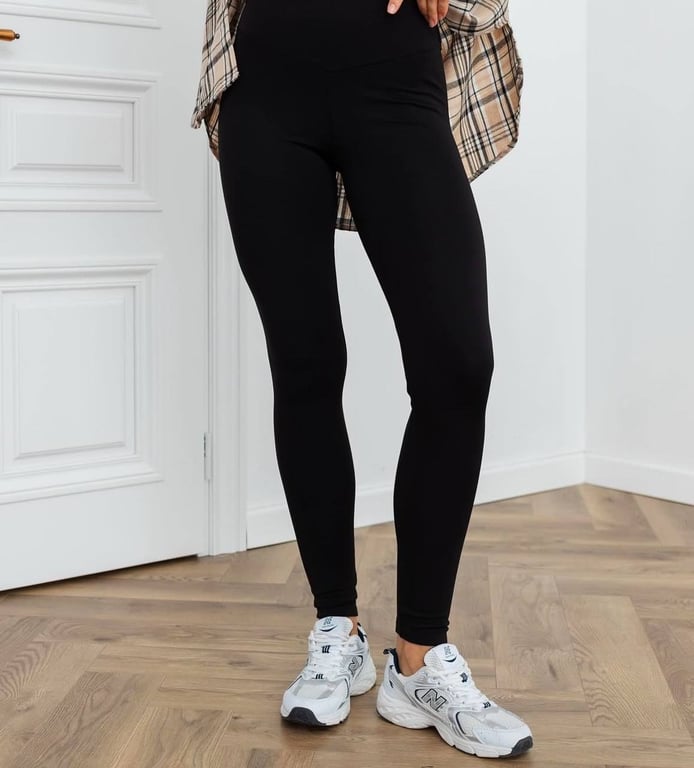 Лосини чудово підходять для повсякдненного образу