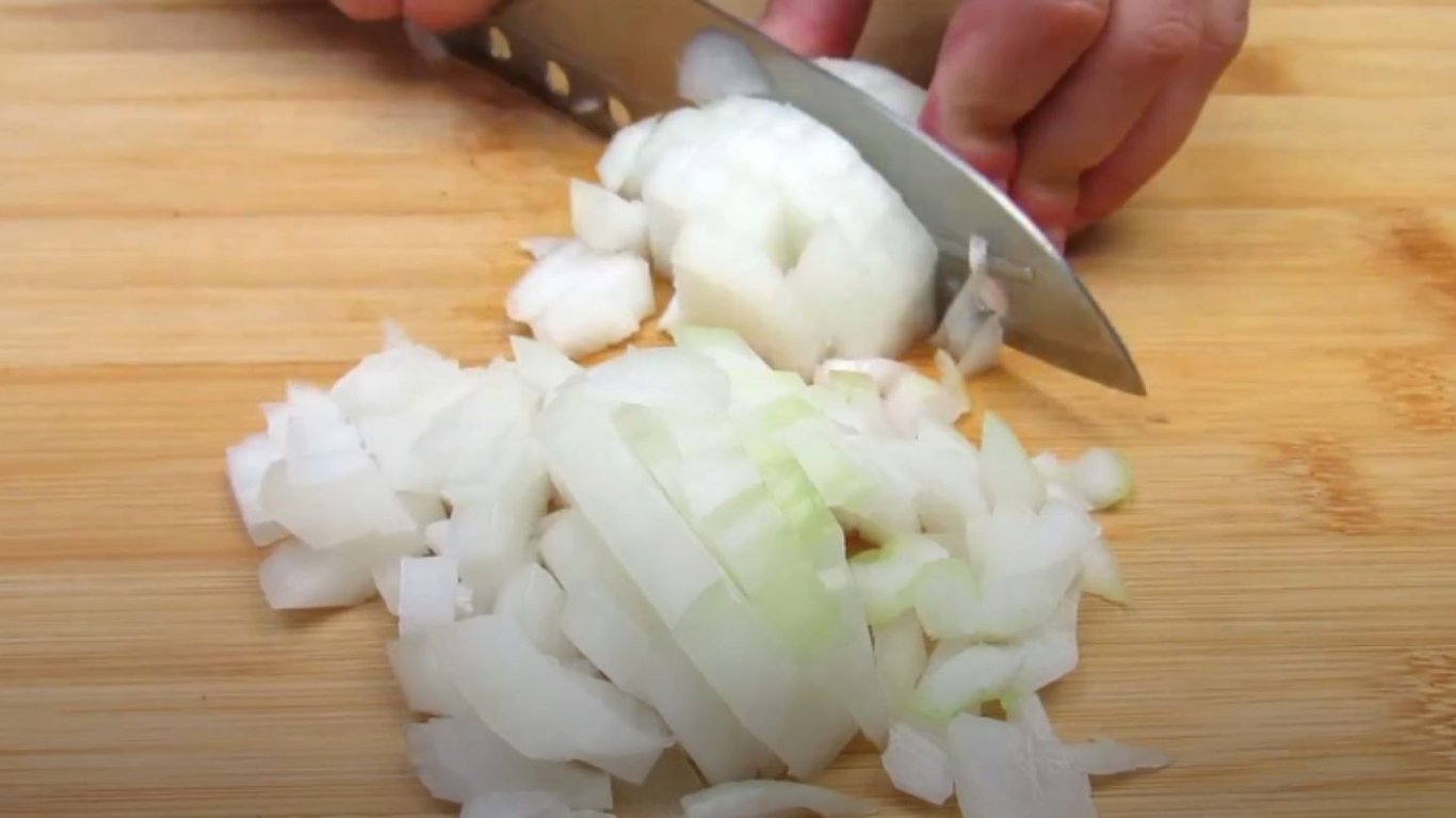 простий рецепт ароматного супу з печерицями 