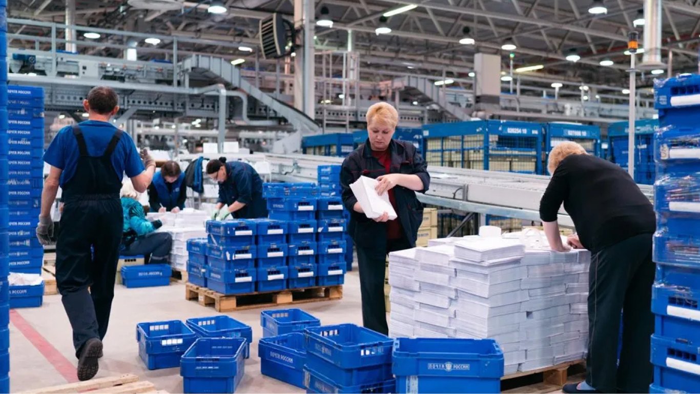 Штрафы за зарплаты в конвертах — в Гоструде возобновили проверки бизнеса