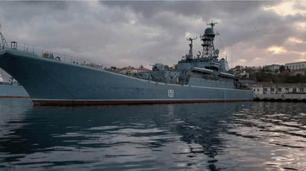 Порти окупованого Криму — які судна там перебувають зараз - 285x160