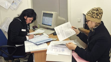 Субсидію можуть скасувати: кому потрібно звернутись до ПФУ - 290x160