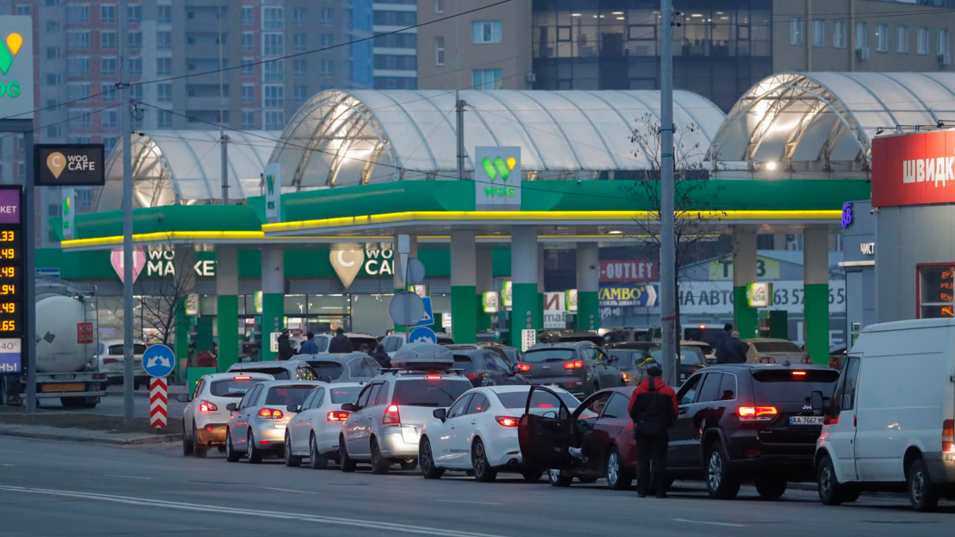 В Харькове из-за обстрелов растет дополнительный спрос на бензин