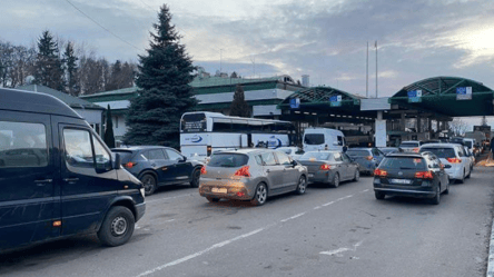 До Молдови не проїхати — затори на трасі Одеса-Рені - 285x160