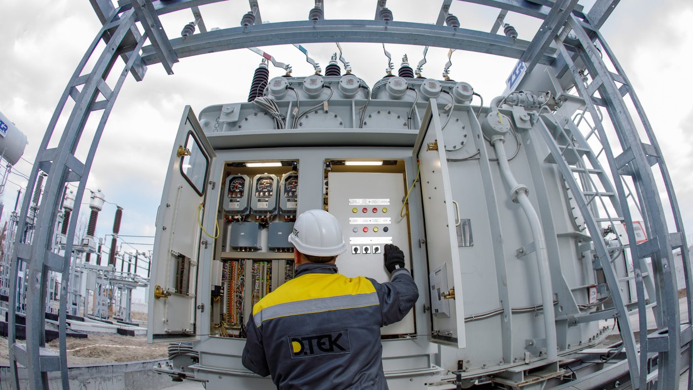 По всій Україні 21 березня введуть графіки відключення світла