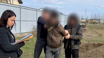 На Одещині військовослужбовець продавав місця у тилу - 290x166