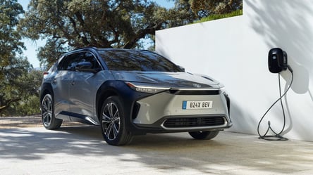 Toyota выпустит батареи с запасом хода 1200 км для электрокаров уже в 2027 году - 285x160