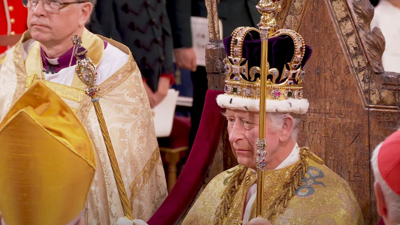 Логотип сегодняшней коронации Чарльза III создала одесситка