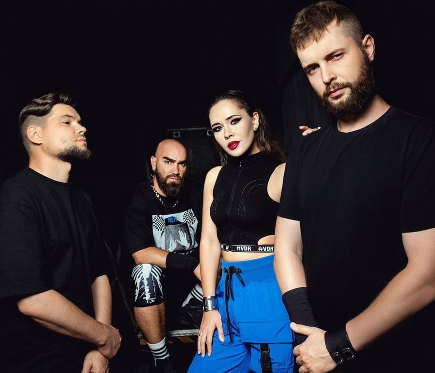 Юлія Саніна пояснила, чому виступає на концертах в Україні одна - фото 2