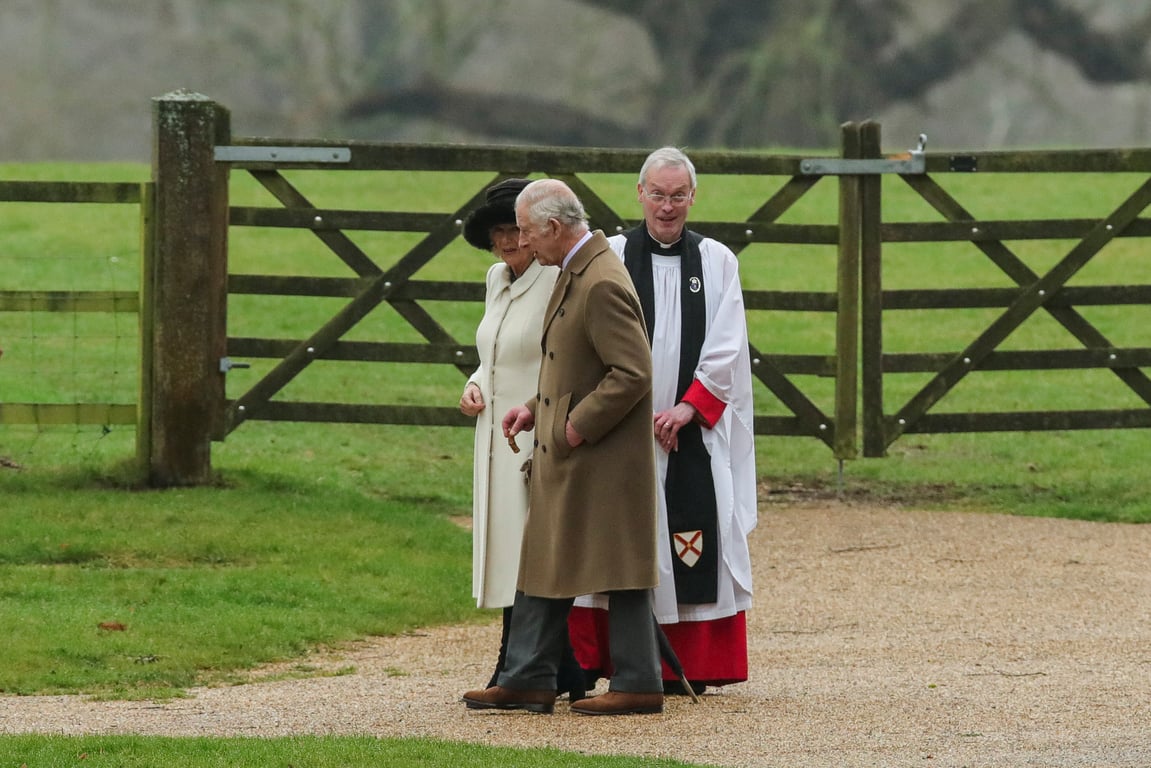 Больного раком короля Чарльз встретили по дороге на церковную службу - фото 4