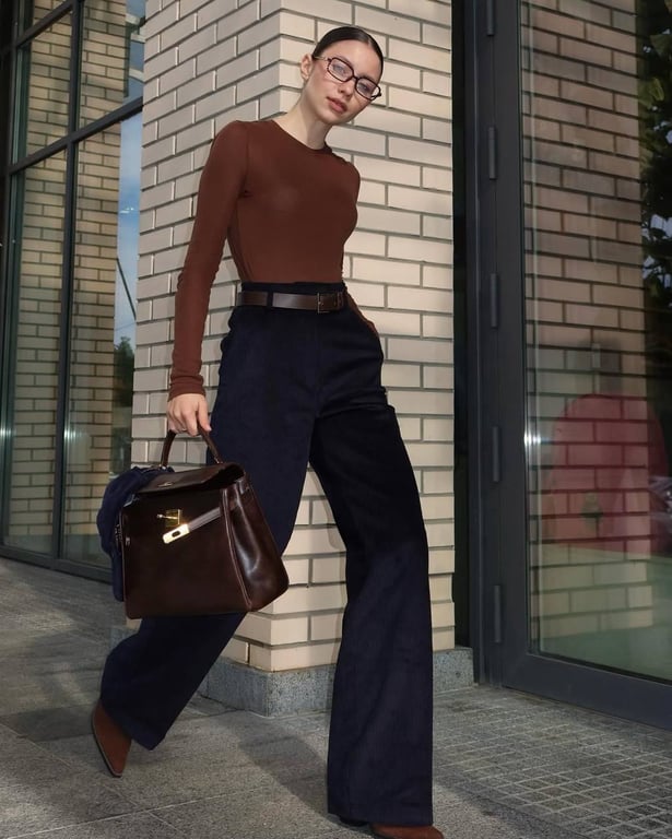 Вельветові штани особливо актуальні