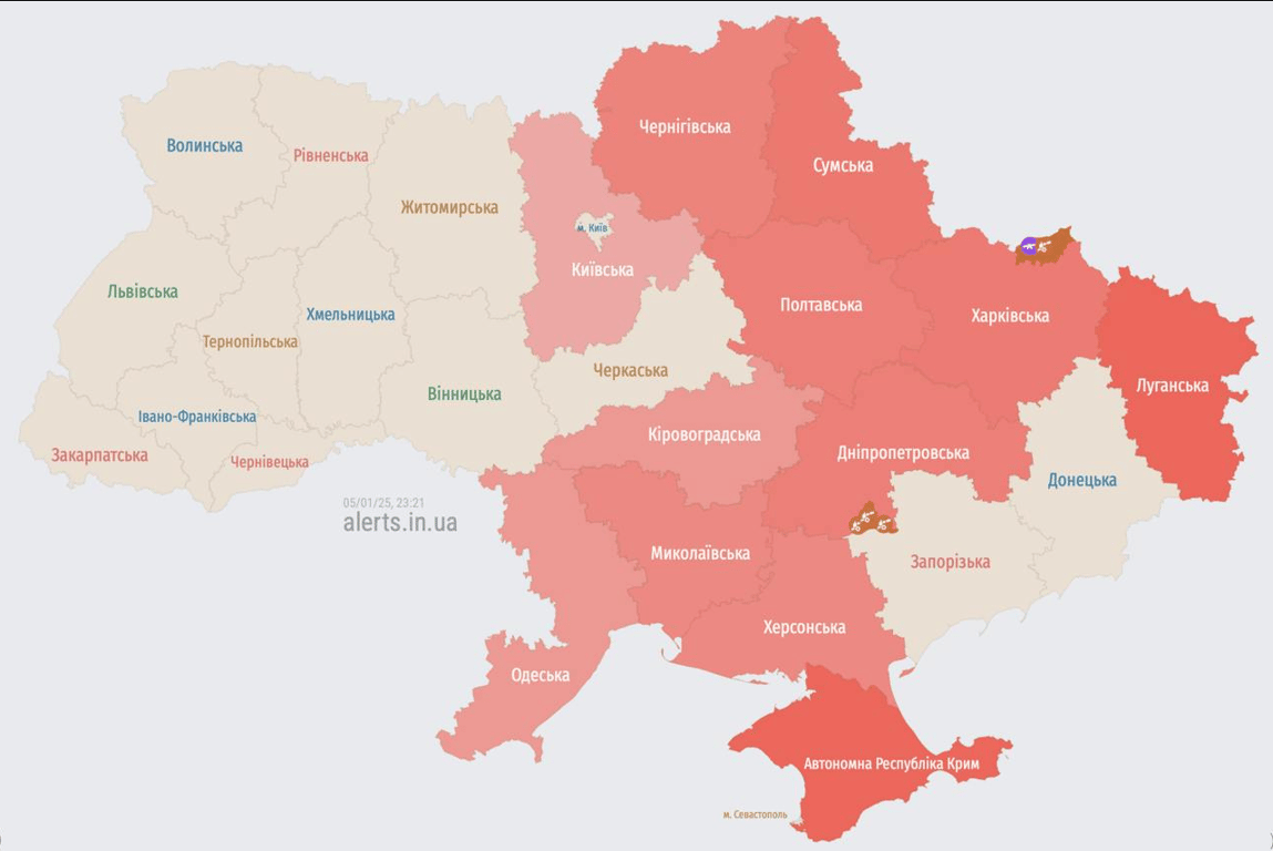 Повітряна тривога в Україні пізно ввечері 5 січня 2025 року