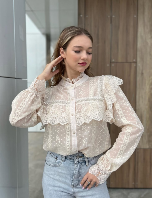 Ідеї образів у ретростилі, які будуть популярними у 2025 році